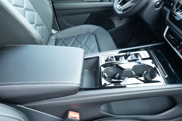 2026 Volkswagen Atlas SE w/Tech - Photo 44