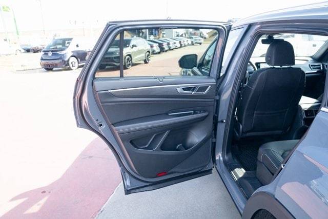 2026 Volkswagen Atlas Cross Sport SE w/Tech - Photo 12