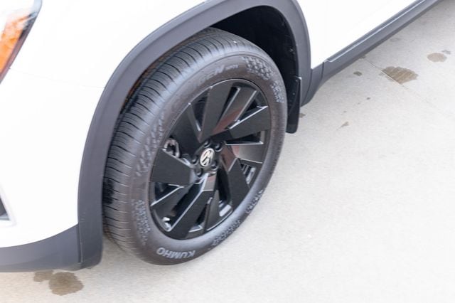 2026 Volkswagen Atlas SE w/Tech - Photo 10