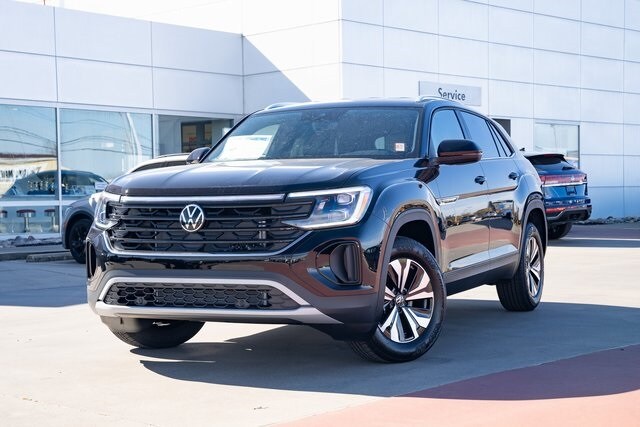 2026 Volkswagen Atlas Cross Sport SE photo 2