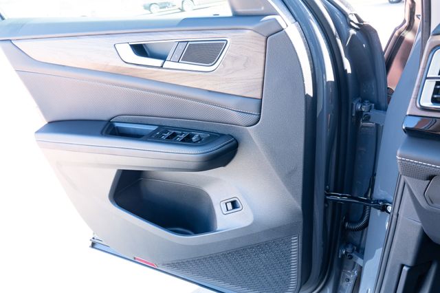 2026 Volkswagen Atlas SE w/Tech - Photo 28