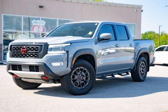 2023 Nissan Frontier PRO-4X photo 2