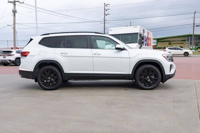 2026 Volkswagen Atlas SE w/Tech - Photo 7