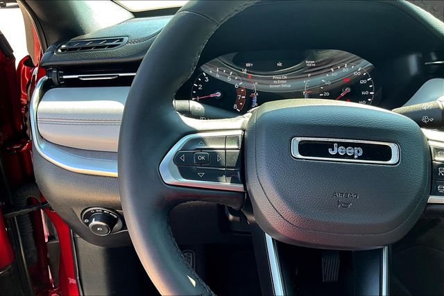 2025 Jeep Compass Limited - Photo 13