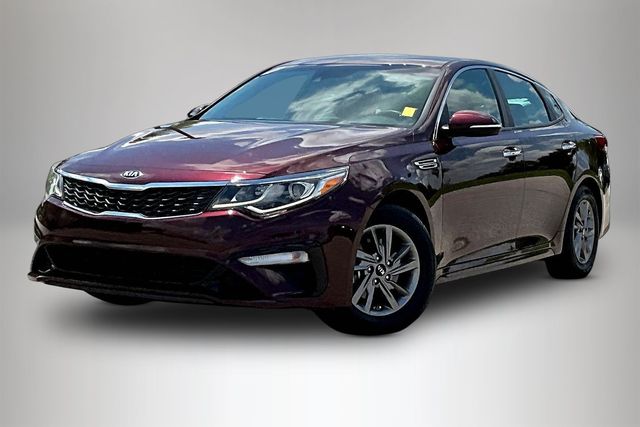 2020 Kia Optima LX AT's photo
