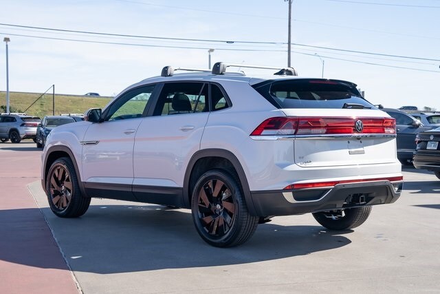 2026 Volkswagen Atlas Cross Sport SE Technology photo 4