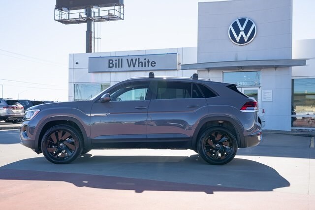 2026 Volkswagen Atlas Cross Sport SE Technology photo 2