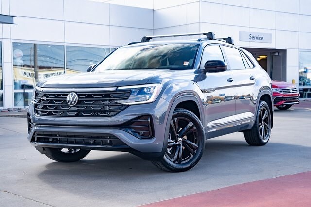 2026 Volkswagen Atlas Cross Sport SEL R-Line photo 2