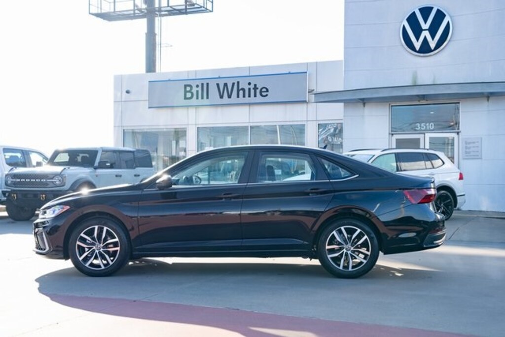 New 2026 Volkswagen Jetta 1.5T SE Sedan