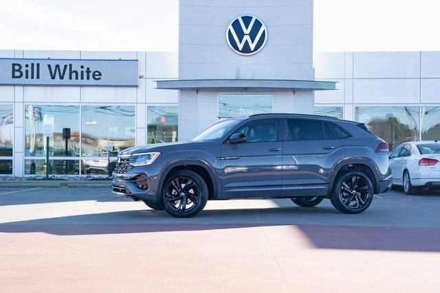 2026 Volkswagen Atlas Cross Sport SEL R-LINE's photo