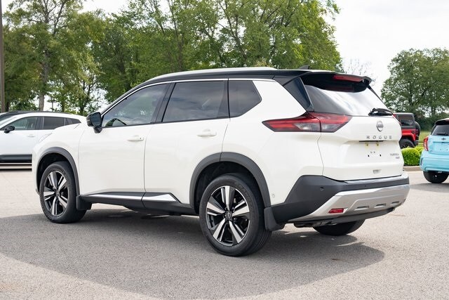 2022 Nissan Rogue Platinum photo 4