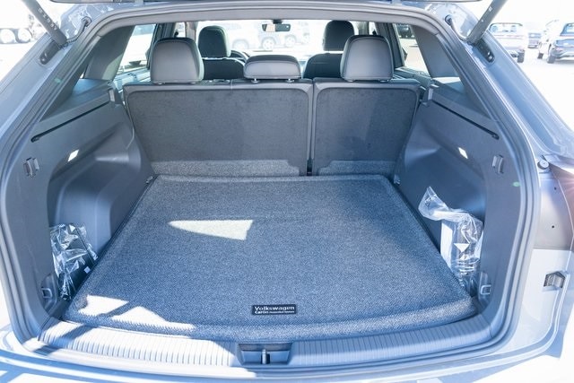 2026 Volkswagen Atlas Cross Sport SE w/Tech - Photo 33