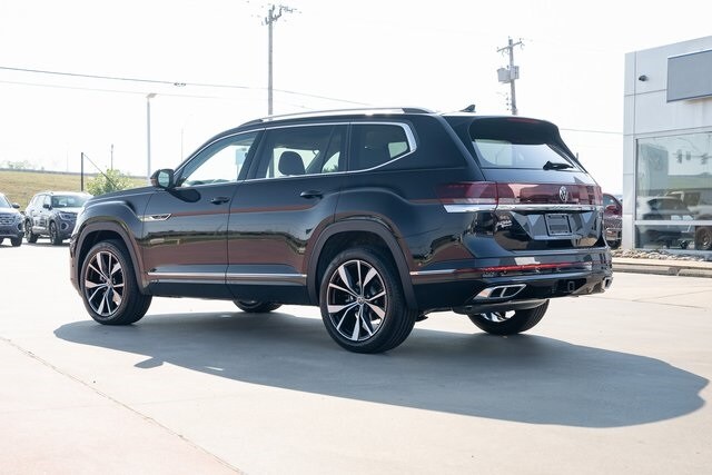 2026 Volkswagen Atlas SEL Premium R-Line photo 4