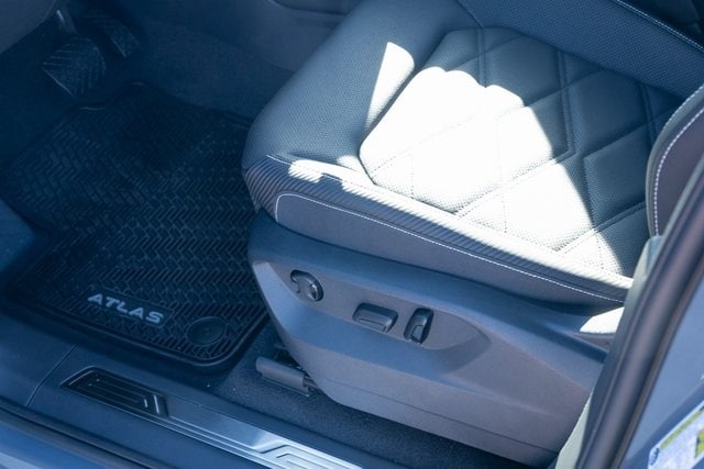 2026 Volkswagen Atlas Cross Sport SE w/Tech - Photo 25