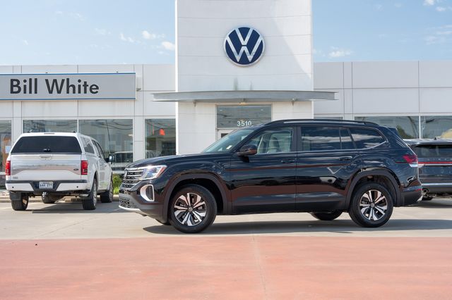 2026 Volkswagen Atlas 2.0T SE's photo