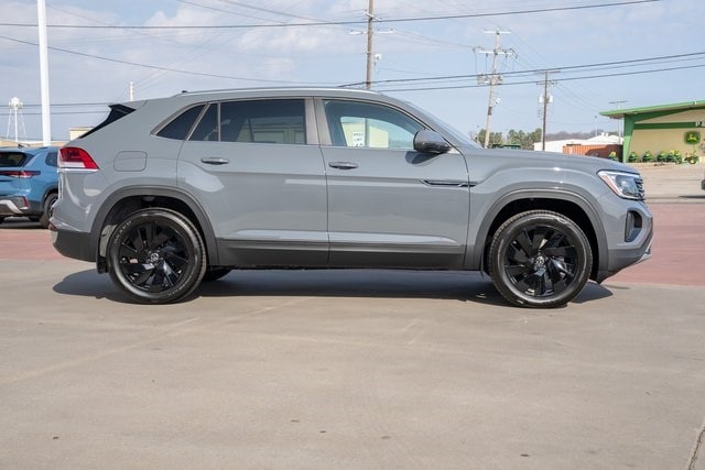 2026 Volkswagen Atlas Cross Sport SE w/Tech - Photo 7