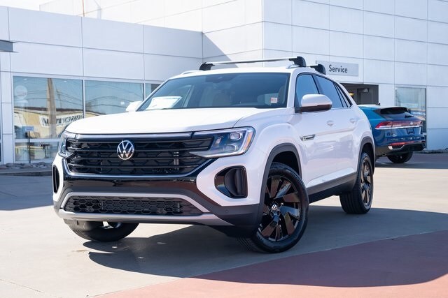 2026 Volkswagen Atlas Cross Sport SE Technology photo 2