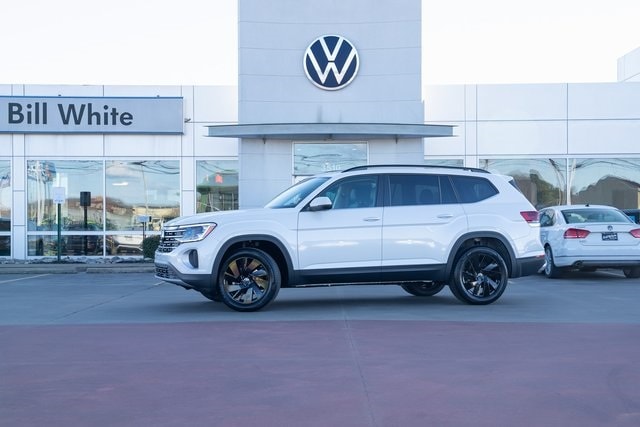 2026 Volkswagen Atlas SE w/Tech's photo