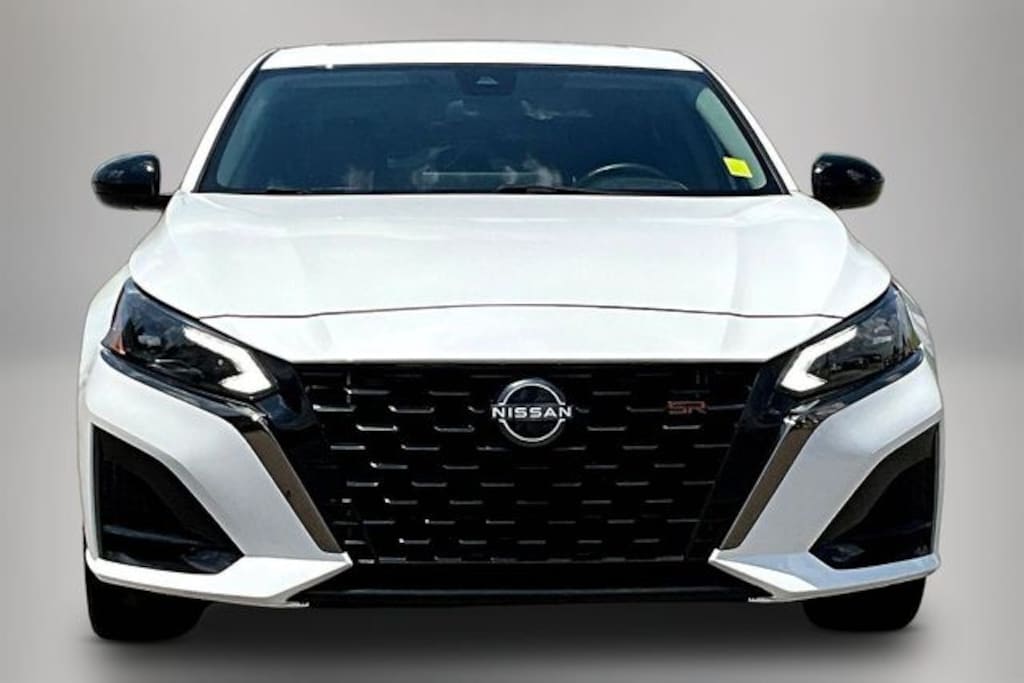 Used 2023 Nissan Altima 2.5 SR Sedan
