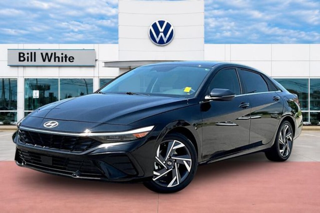 Used 2025 Hyundai Elantra Limited Sedan