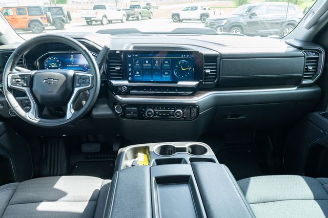 2025 Chevrolet Silverado 1500 LT Trail Boss - Photo 32