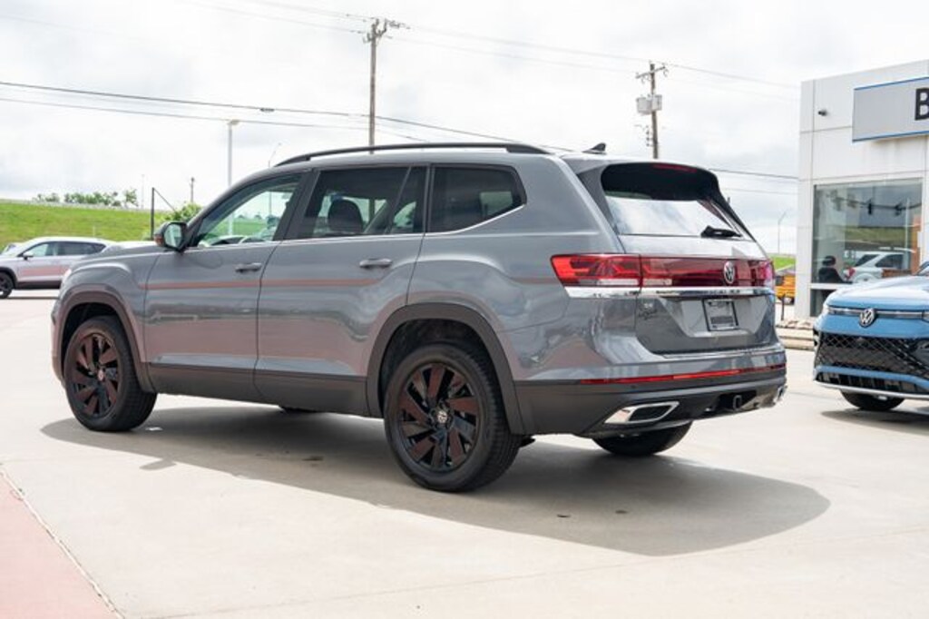 New 2026 Volkswagen Atlas 2.0T SE w/Technology SUV