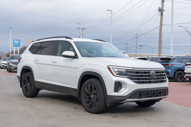 2026 Volkswagen Atlas SE w/Tech - Photo 8