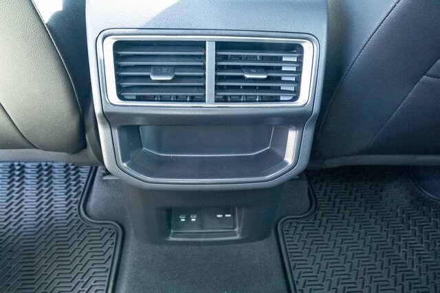2026 Volkswagen Atlas Cross Sport SE w/Tech - Photo 37