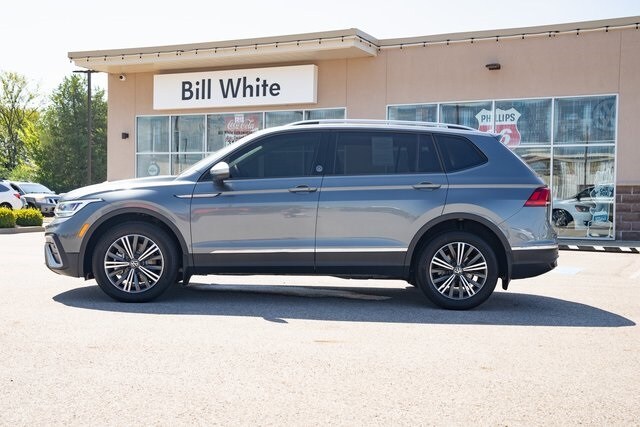 2024 Volkswagen Tiguan Wolfsburg Edition photo 3