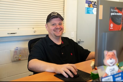 Staff member DUSTIN SMITH from ID_3bc83c