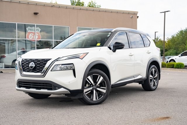 2022 Nissan Rogue Platinum photo 2