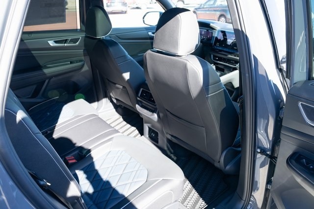 2026 Volkswagen Atlas Cross Sport SEL Premium R-LINE - Photo 37
