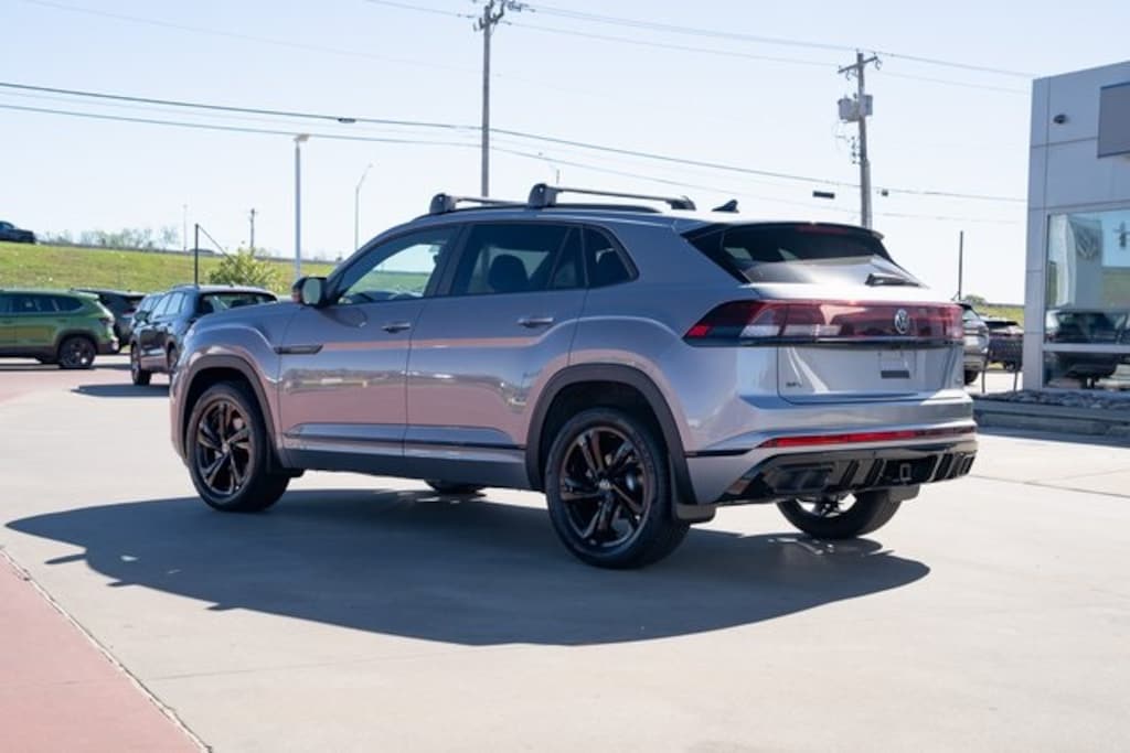New 2026 Volkswagen Atlas Cross Sport 2.0T SEL R-Line Black SUV