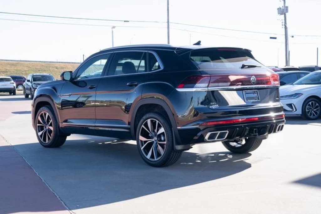 New 2026 Volkswagen Atlas Cross Sport 2.0T SEL Premium R-Line SUV