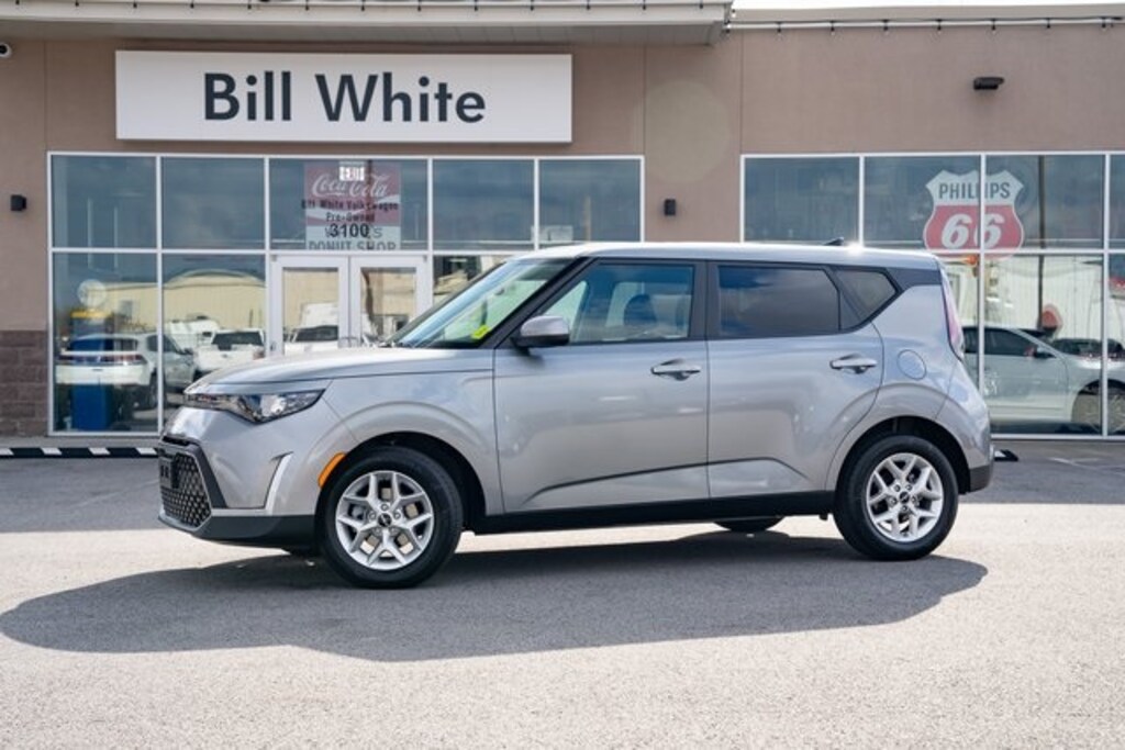 Used 2024 Kia Soul LX Hatchback