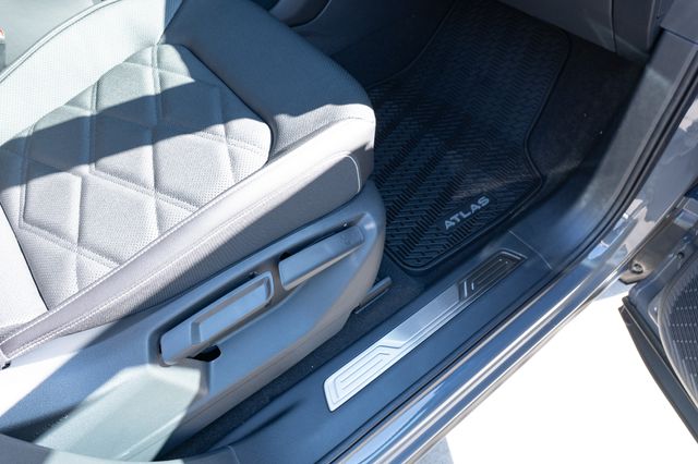 2026 Volkswagen Atlas SE w/Tech - Photo 46