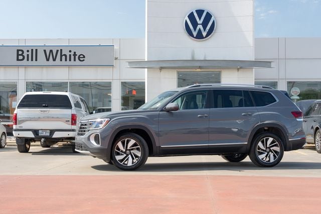 2026 Volkswagen Atlas 2.0T SEL 4MOTION's photo