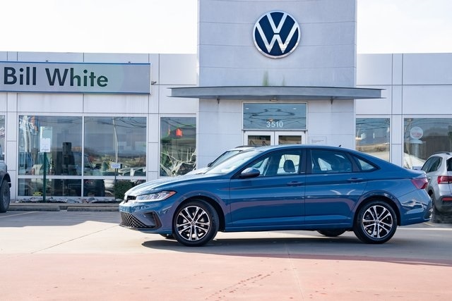 2026 Volkswagen Jetta Sport's photo