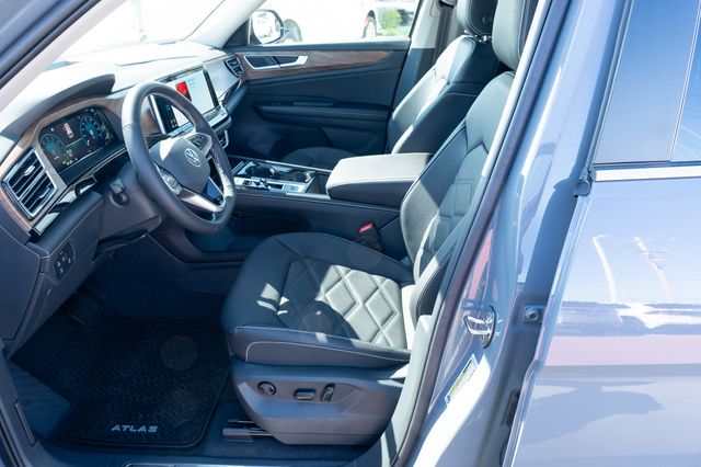 2026 Volkswagen Atlas SE w/Tech - Photo 19