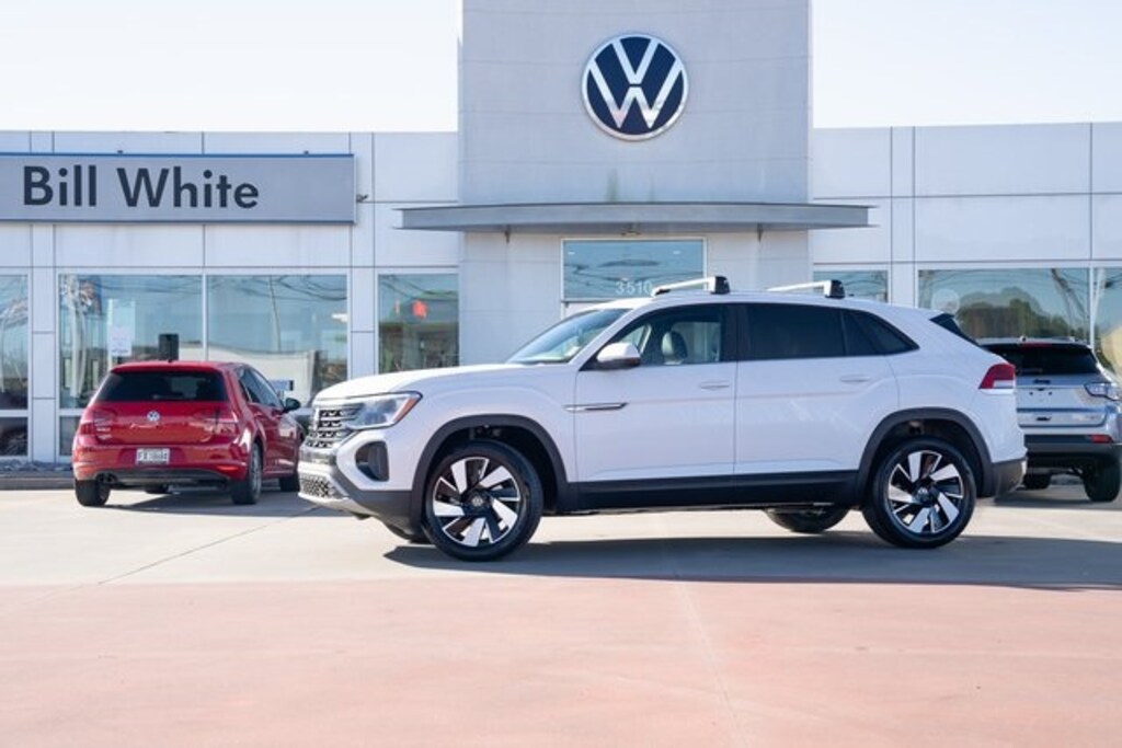 New 2026 Volkswagen Atlas Cross Sport 2.0T SE w/Technology SUV