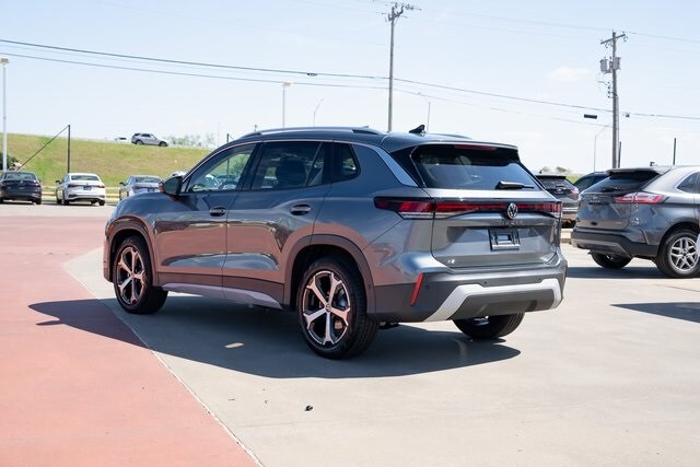 2025 Volkswagen Tiguan SE photo 4