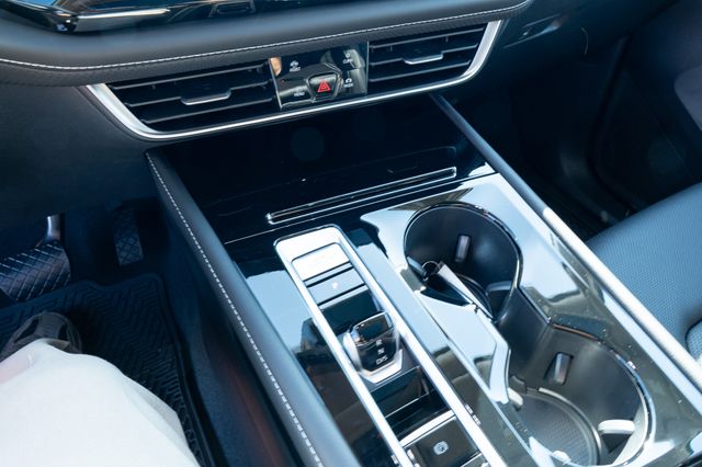2026 Volkswagen Atlas SE w/Tech - Photo 23