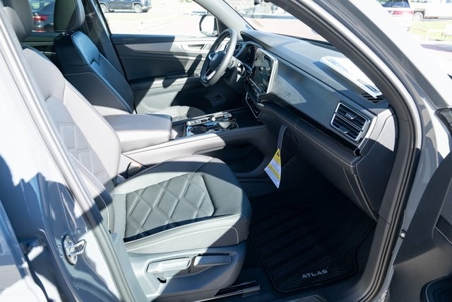 2026 Volkswagen Atlas Cross Sport SE w/Tech - Photo 39