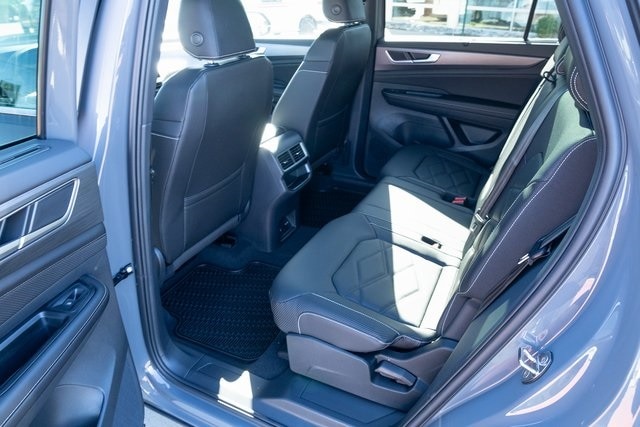 2026 Volkswagen Atlas Cross Sport SE w/Tech - Photo 26