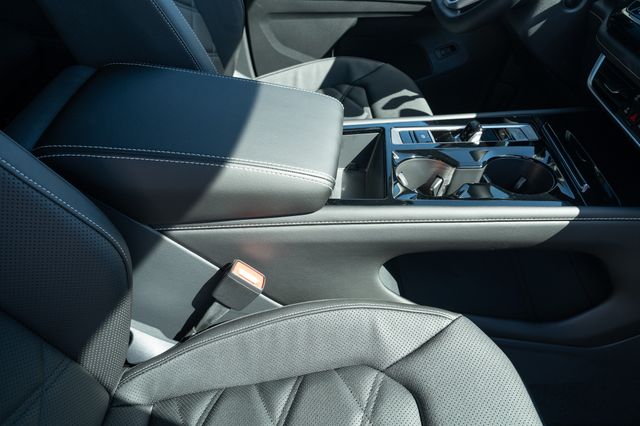 2026 Volkswagen Atlas SE w/Tech - Photo 45