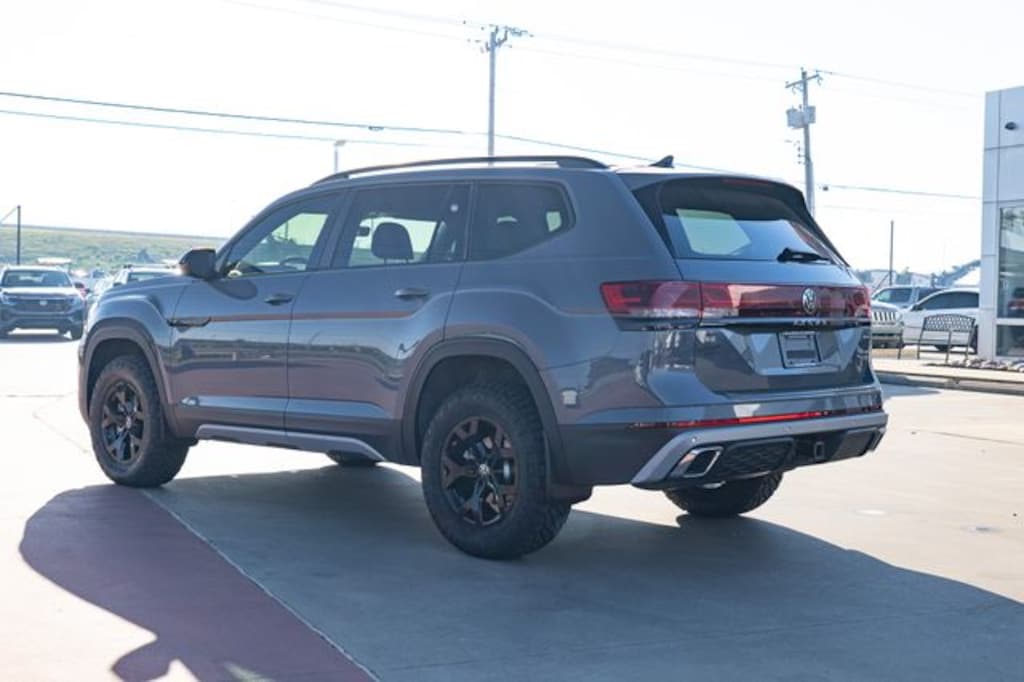 New 2026 Volkswagen Atlas 2.0T Peak Edition SUV