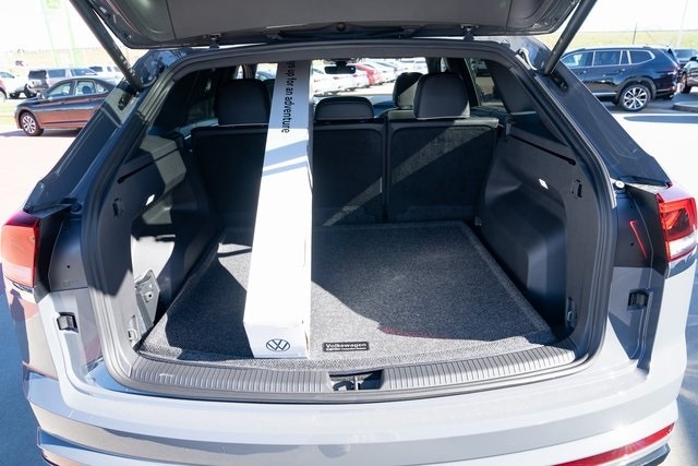 2026 Volkswagen Atlas Cross Sport SEL Premium R-LINE - Photo 34