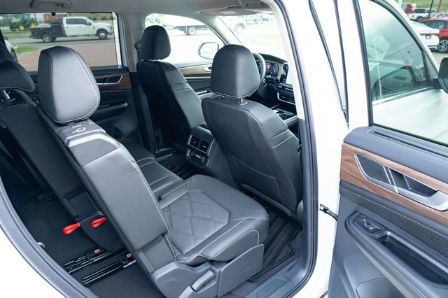 2026 Volkswagen Atlas SE w/Tech - Photo 38