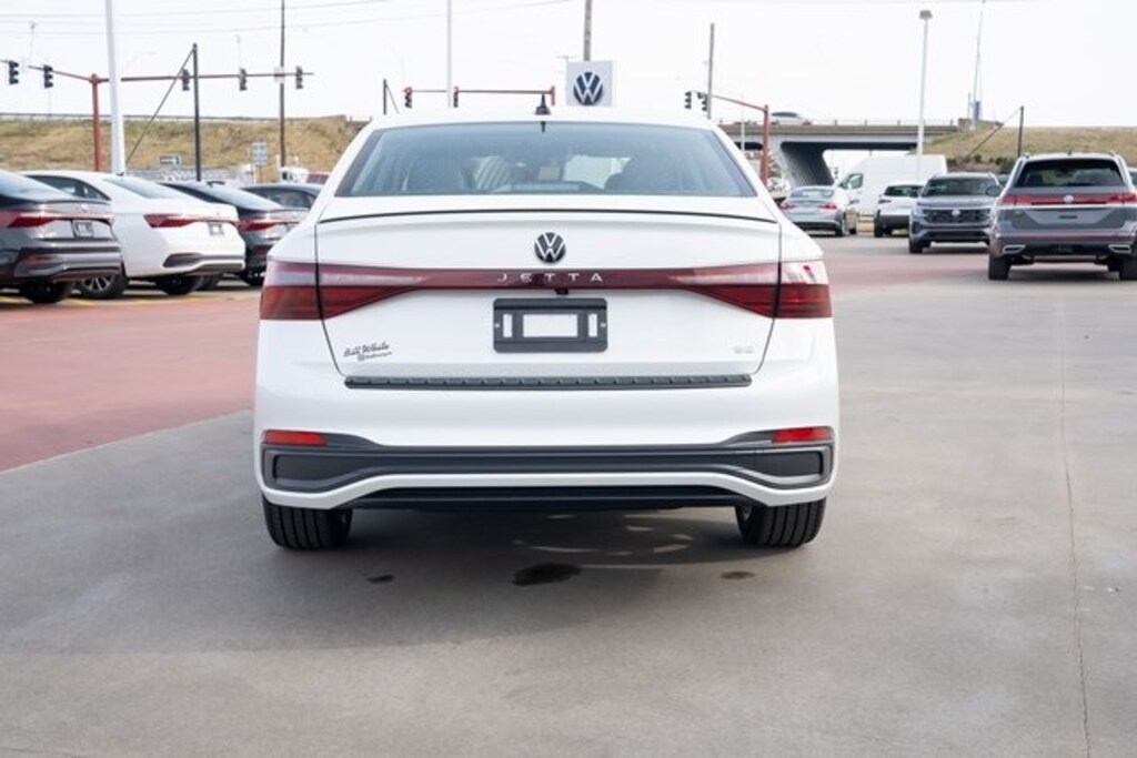 New 2026 Volkswagen Jetta 1.5T SE Sedan