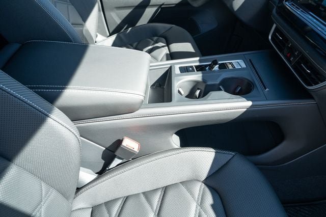 2026 Volkswagen Atlas Cross Sport SE - Photo 44